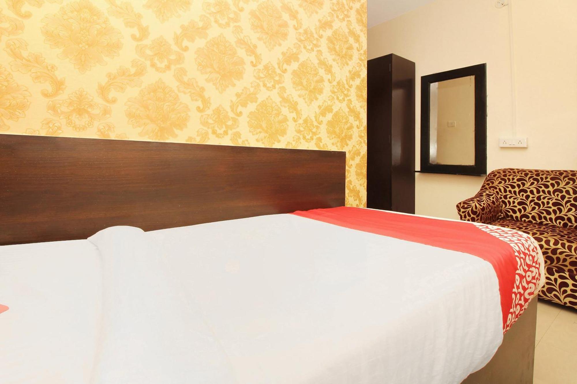 Hotel O Vasundhara Guest House Near Tankbund Secundurabad Dış mekan fotoğraf